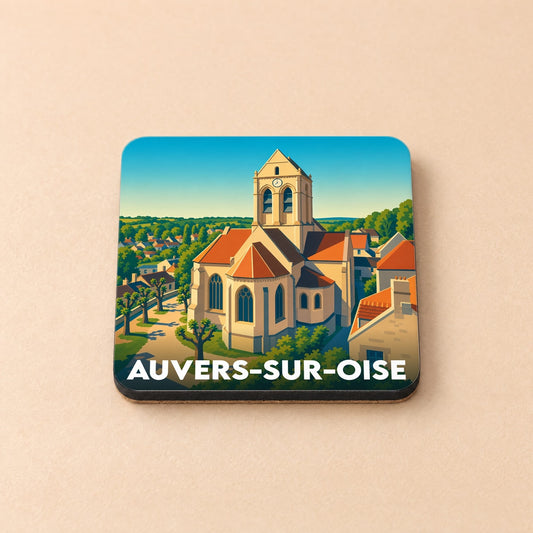 Dessous de verre souvenir de la ville d'Auvers-sur-Oise avec une illustration stylisée de son église emblématique.