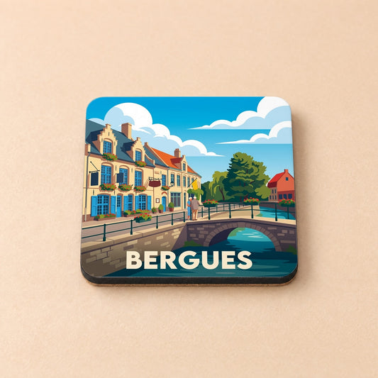 Dessous de verre souvenir de la ville de Bergues avec une illustration stylisée.