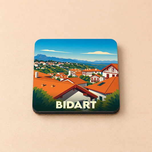 Dessous de verre souvenir de la ville de Bidart avec une illustration stylisée de ses toits et montagnes.