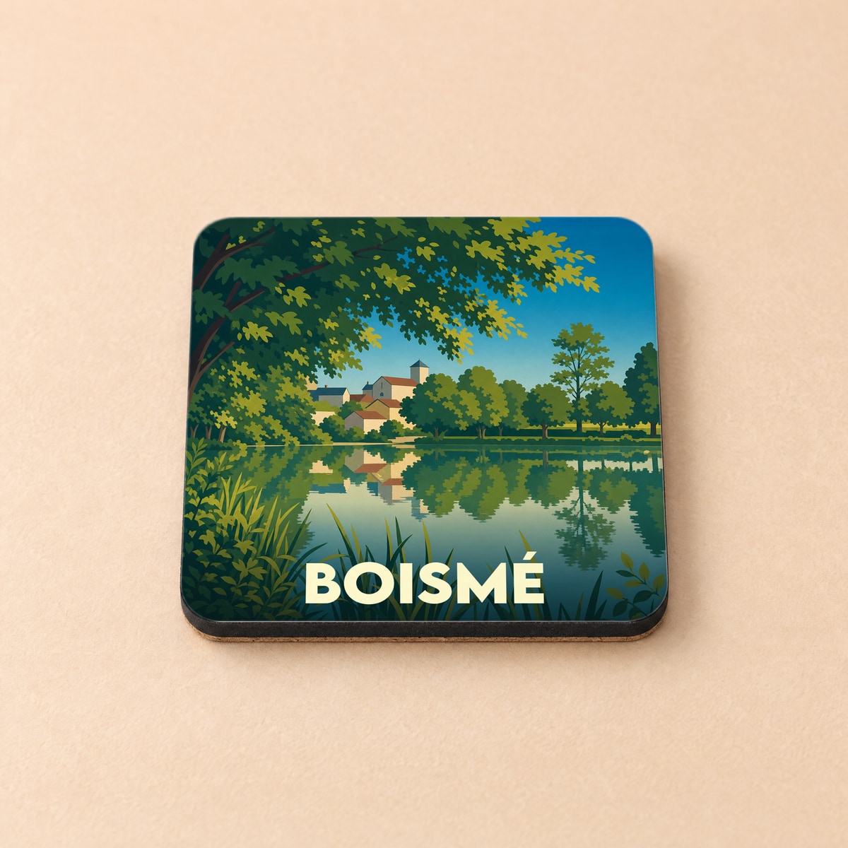 Dessous de verre souvenir de la ville de Boismé avec une illustration stylisée de son paysage lacustre.