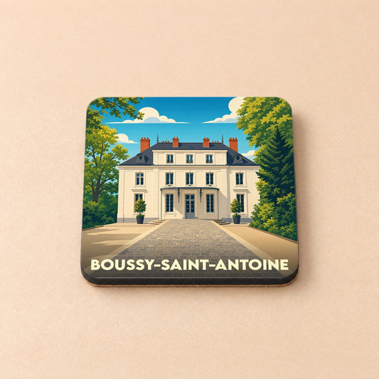 Dessous de verre souvenir de la ville de Boussy-Saint-Antoine avec une illustration stylisée d'une demeure bourgeoise.
