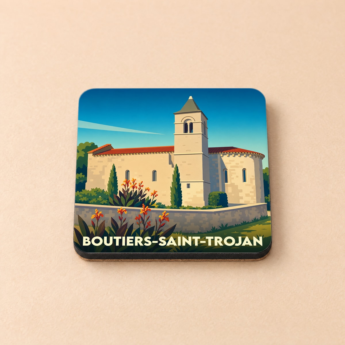Dessous de verre souvenir de la ville de Boutiers-Saint-Trojan avec une illustration stylisée de son église.