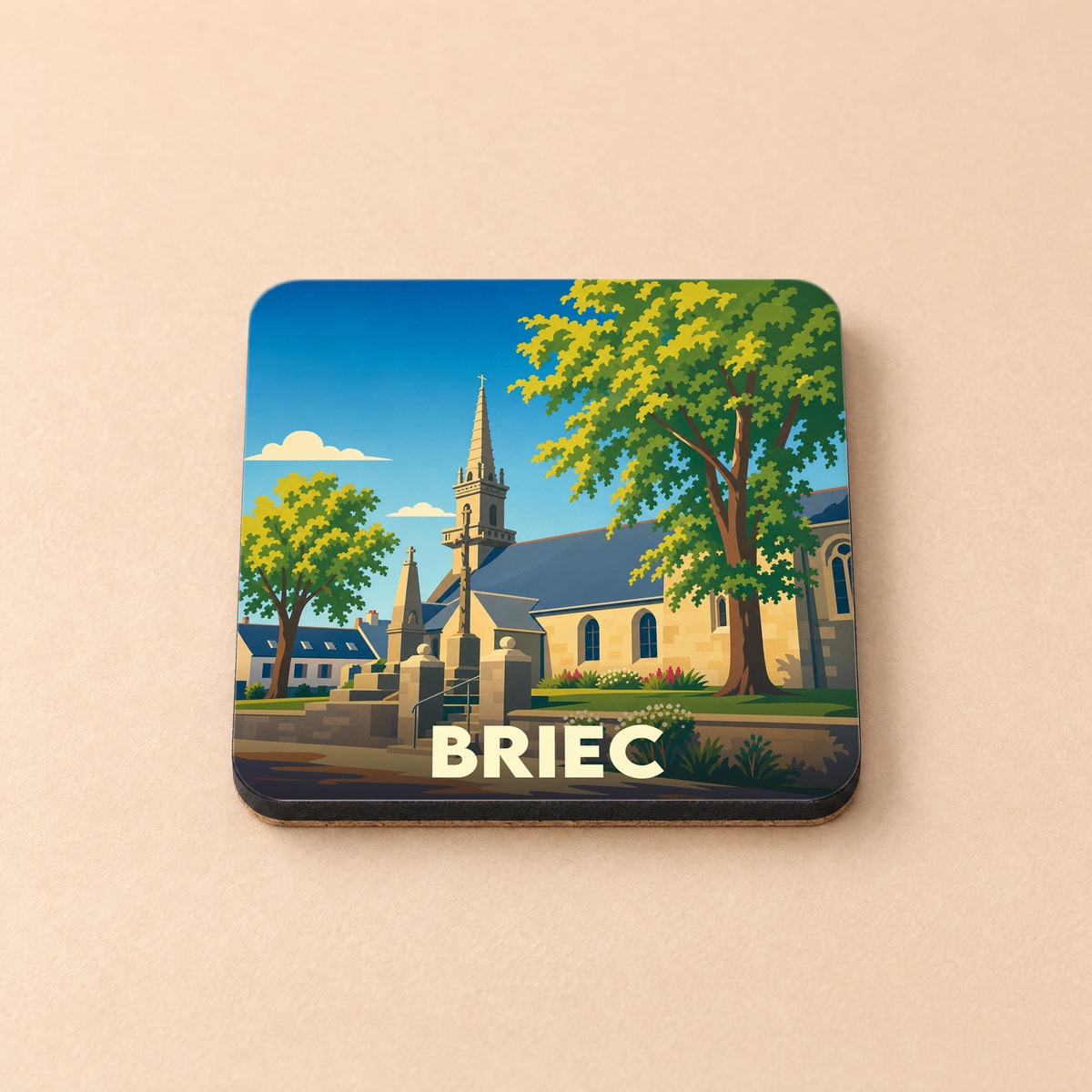 Dessous de verre souvenir de la ville de Briec avec une illustration stylisée d'une église et d'arbres.