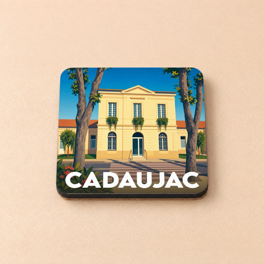 Dessous de verre souvenir de la ville de Cadaujac avec une illustration stylisée de sa mairie.