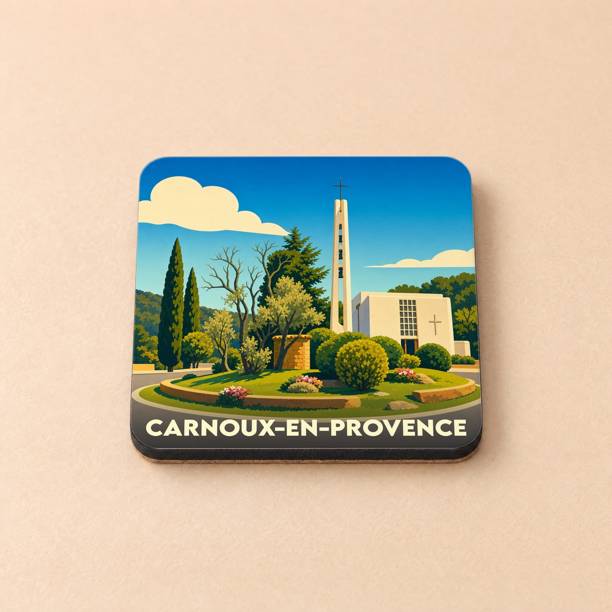 Dessous de verre souvenir de la ville de Carnoux-en-Provence avec une illustration stylisée de son église et de sa végétation.