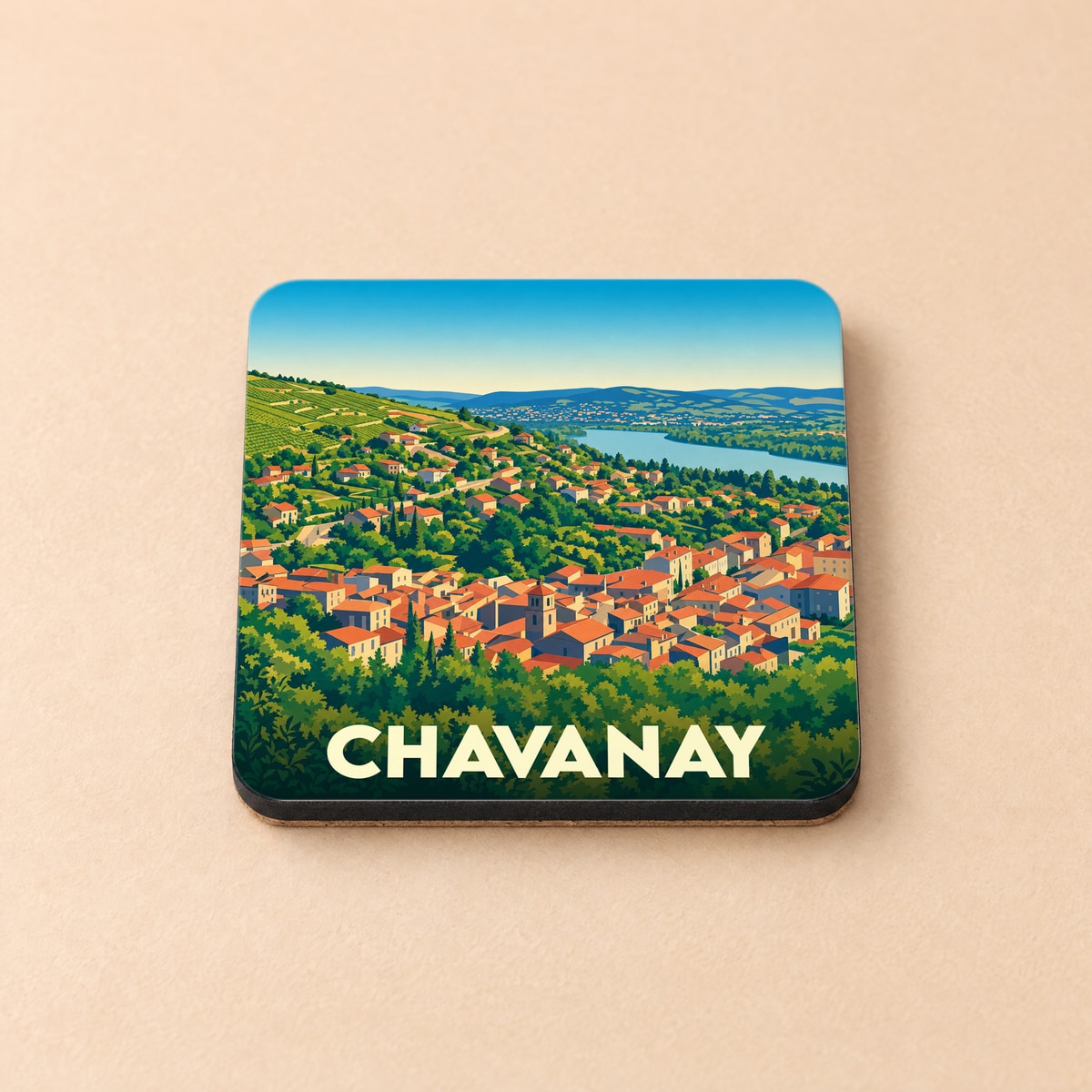 Dessous de verre souvenir de la ville de Chavanay orné d'une illustration stylisée du village et du Rhône.