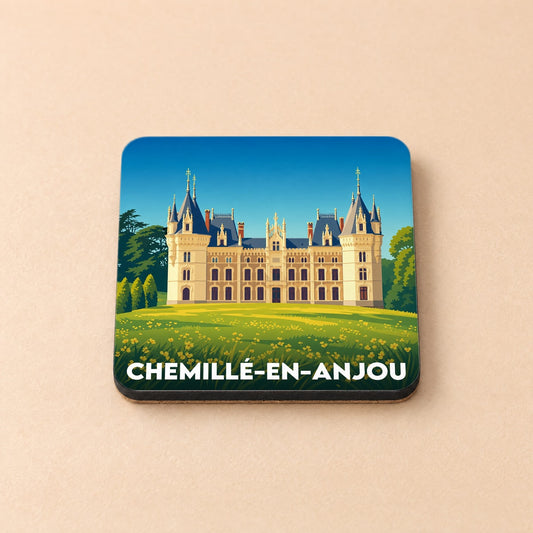 Dessous de verre souvenir de la ville de Chemillé-en-Anjou avec une illustration stylisée d'un château.