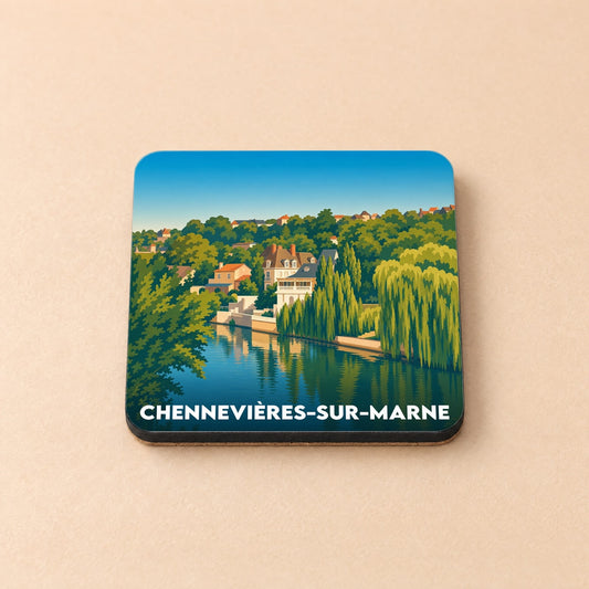 Dessous de verre souvenir de la ville de Chennevières-sur-Marne illustrant un paysage fluvial stylisé.