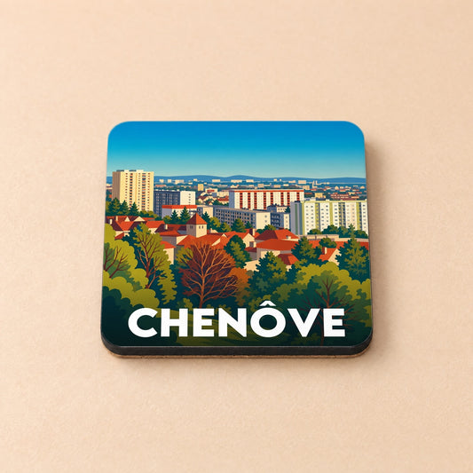 Dessous de verre souvenir de la ville de Chenôve avec une illustration stylisée.
