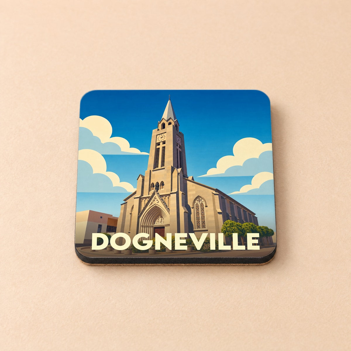 Dessous de verre souvenir de la ville de Dogneville avec une illustration stylisée de son église.