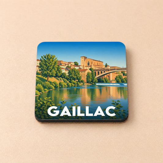 Dessous de verre souvenir de la ville de Gaillac avec une illustration stylisée des bords du Tarn.