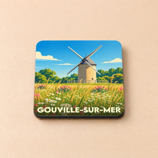 Dessous de verre souvenir de la ville de Gouville-sur-Mer avec une illustration stylisée d'un moulin.