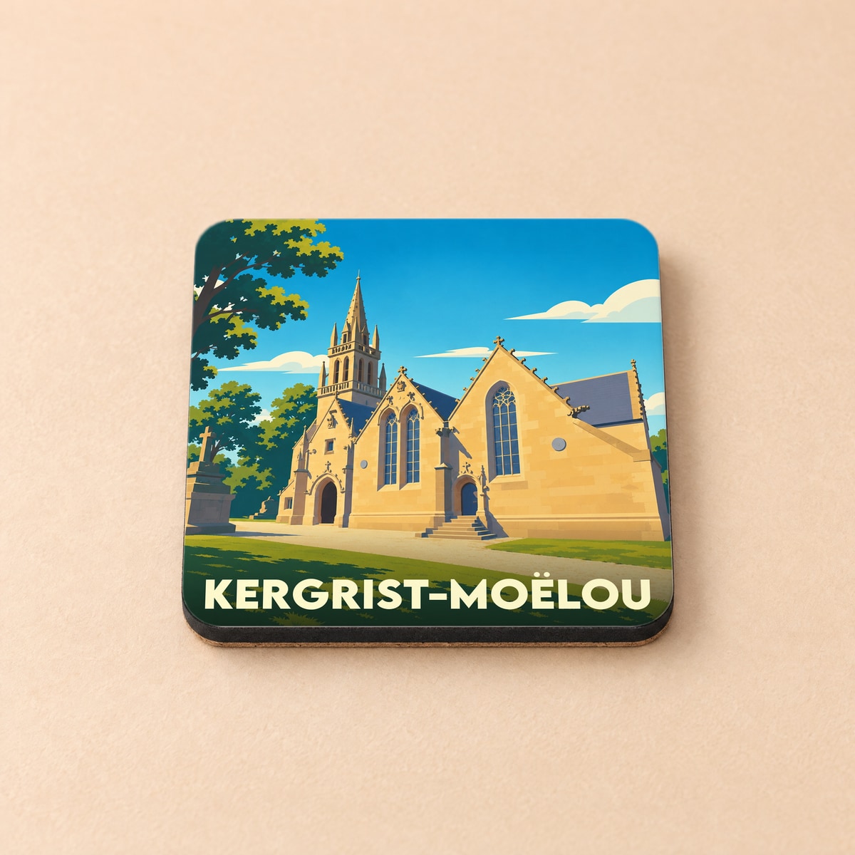 Dessous de verre souvenir de la ville de Kergrist-Moëlou avec une illustration stylisée de son église.