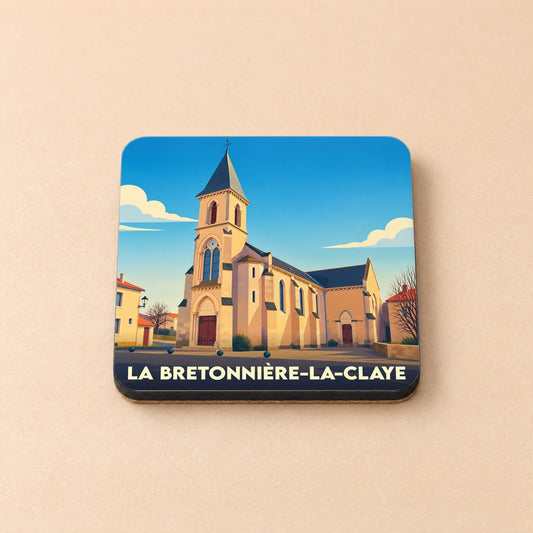 Dessous de verre souvenir de la ville de La Bretonnière-la-Claye avec une illustration stylisée de son église.