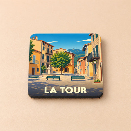 Dessous de verre souvenir de la ville de La Tour avec une illustration stylisée d'une place ensoleillée.
