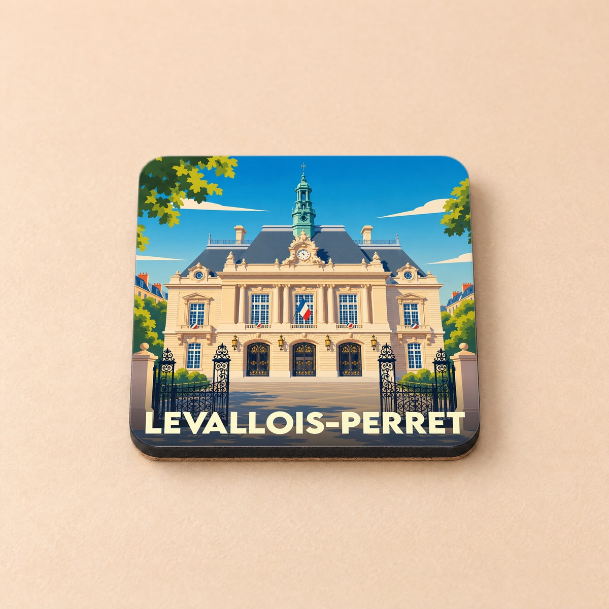 Dessous de verre souvenir de la ville de Levallois-Perret avec une illustration stylisée de son hôtel de ville.
