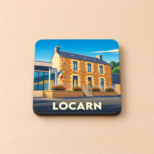 Dessous de verre souvenir de la ville de Locarn avec une illustration stylisée d'un bâtiment en pierre.