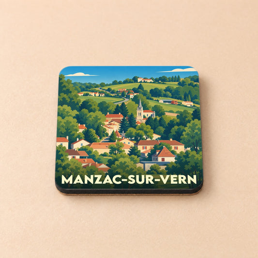 Dessous de verre souvenir de Manzac-sur-Vern avec une illustration de village stylisée.
