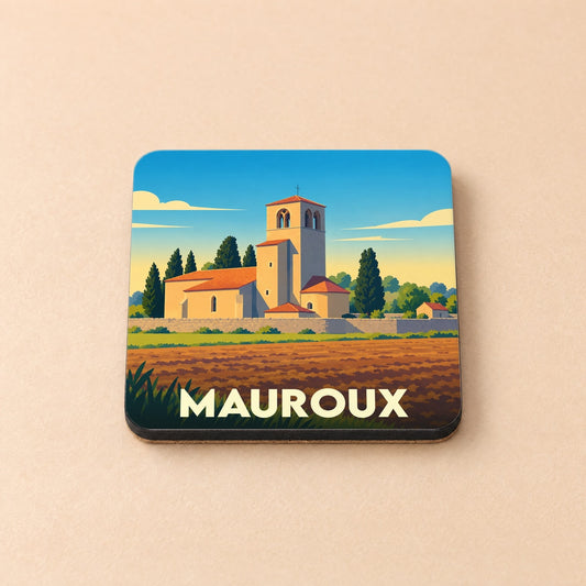 Dessous de verre souvenir de la ville de Mauroux avec une illustration stylisée de son église et de ses paysages.