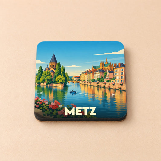 Dessous de verre souvenir de la ville de Metz avec une illustration stylisée des bords de la Moselle.