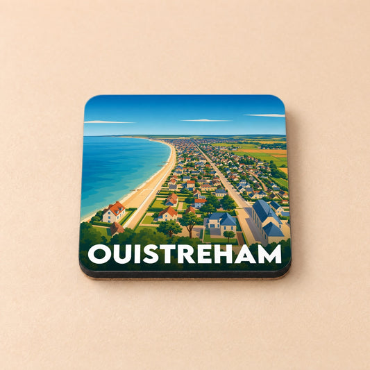 Dessous de verre souvenir de la ville de Ouistreham avec une illustration stylisée du littoral normand.