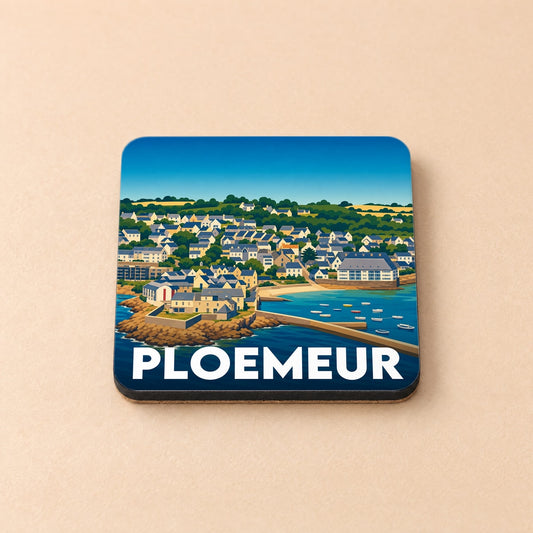Dessous de verre souvenir de la ville de Ploemeur avec une illustration stylisée de son littoral.