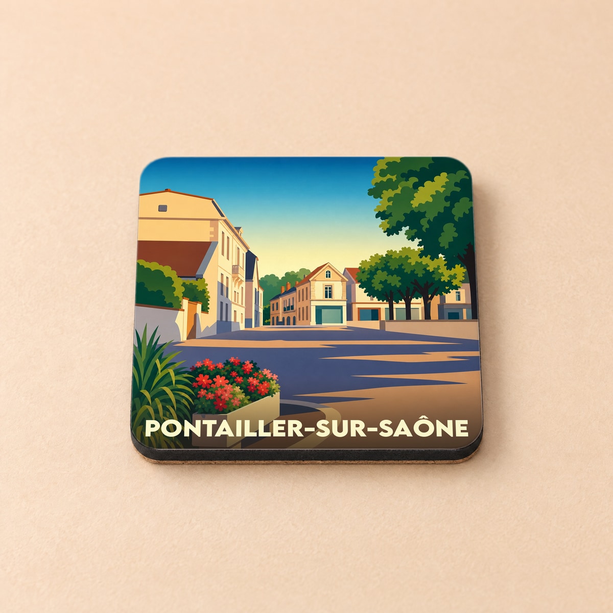 Dessous de verre souvenir de la ville de Pontailler-sur-Saône avec une illustration stylisée d'une rue ensoleillée.