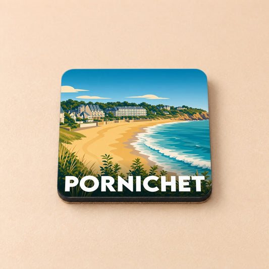 Dessous de verre souvenir de la ville de Pornichet avec une illustration stylisée de sa plage et de son front de mer.