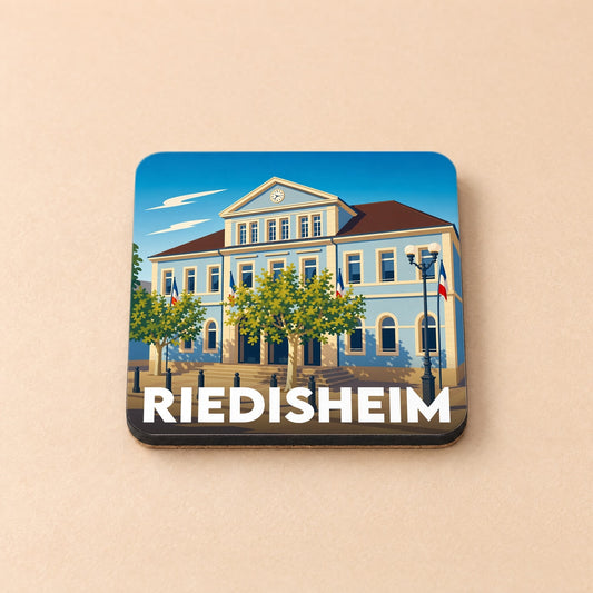 Dessous de verre souvenir de la ville de Riedisheim avec une illustration stylisée de sa mairie.