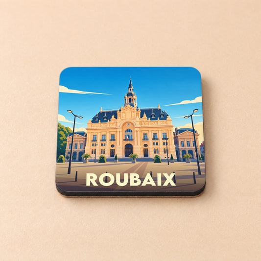 Dessous de verre souvenir de la ville de Roubaix illustrant son hôtel de ville dans un style graphique épuré.