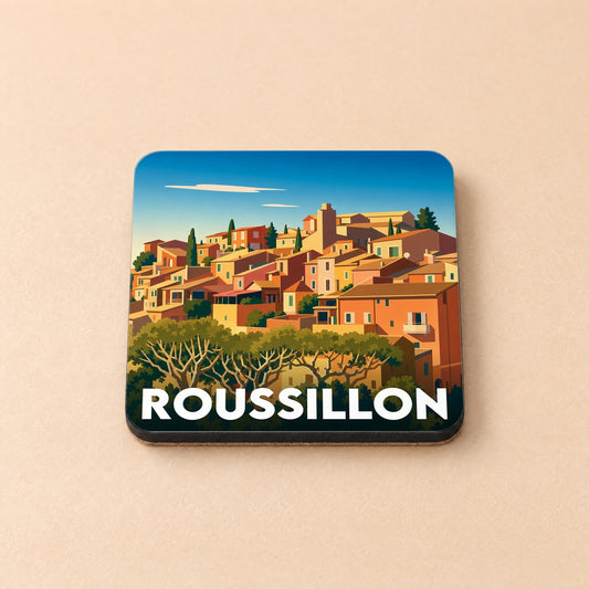 Dessous de verre souvenir de la ville de Roussillon avec une illustration stylisée et colorée.