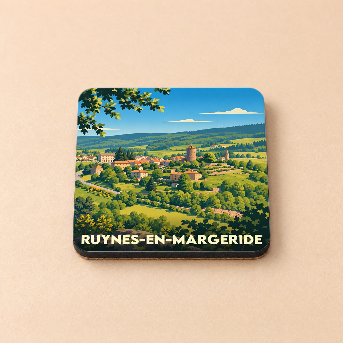 Dessous de verre souvenir de la ville de Ruynes-en-Margeride avec une illustration de paysage champêtre.