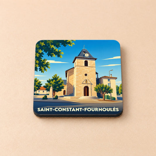 Dessous de verre souvenir de la ville de Saint-Constant-Fournoulès avec une illustration stylisée de son église.