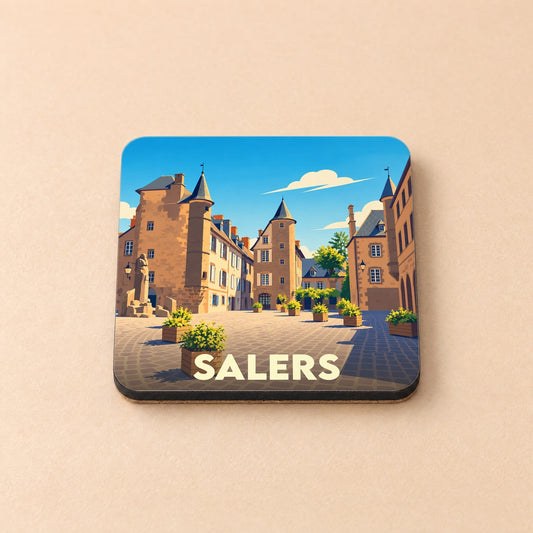 Dessous de verre souvenir de la ville de Salers avec une illustration stylisée de sa place médiévale.