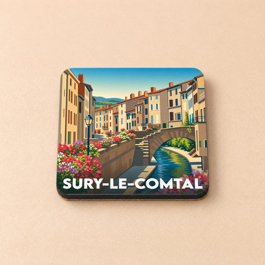 Dessous de verre souvenir de la ville de Sury-le-Comtal avec une illustration stylisée.