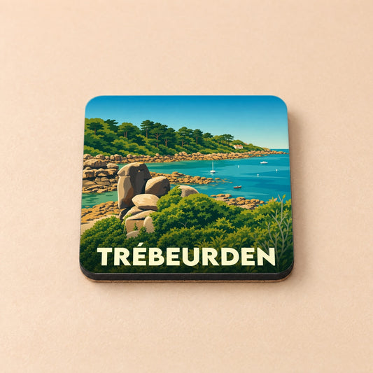 Dessous de verre souvenir de la ville de Trébeurden avec une illustration stylisée du littoral breton.