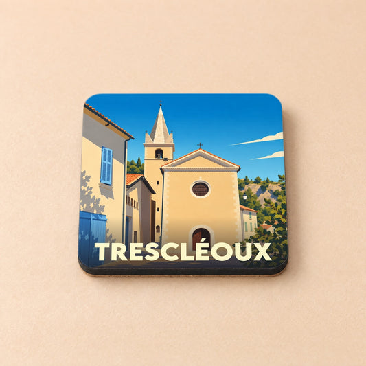 Dessous de verre souvenir de la ville de Trescléoux avec une illustration stylisée de son église.