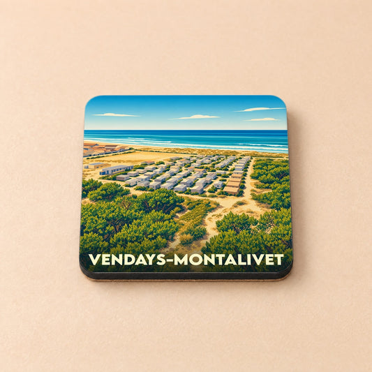 Dessous de verre souvenir de la ville de Vendays-Montalivet avec une illustration stylisée du bord de mer.