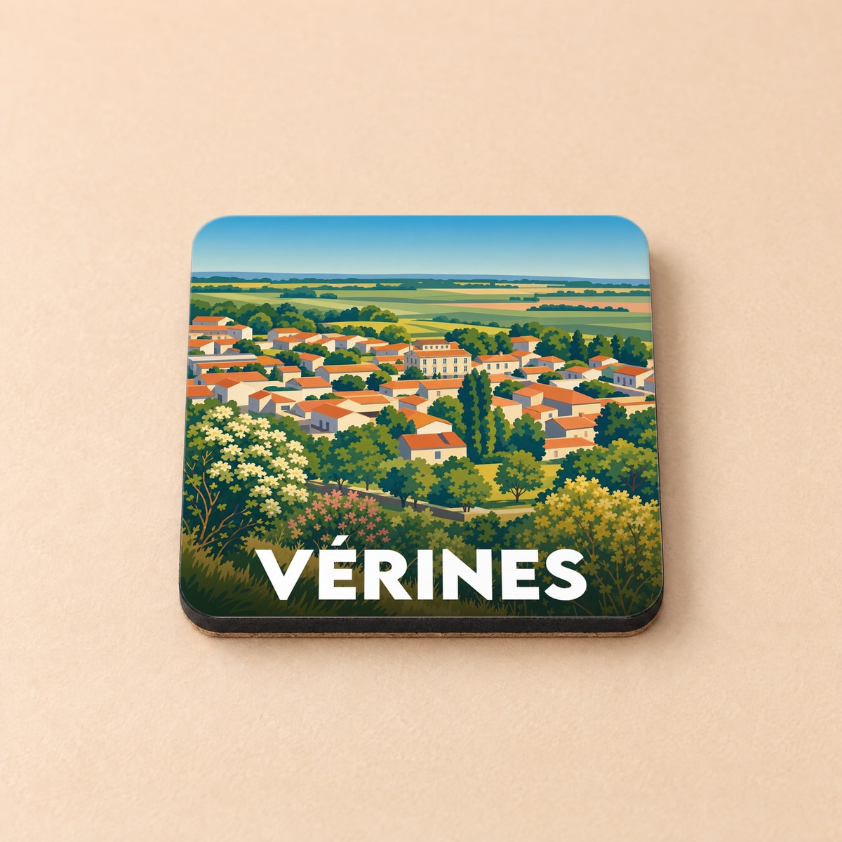 Dessous de verre souvenir de la ville de Vérines avec une illustration stylisée de ses maisons et paysages environnants.