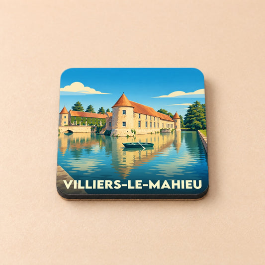 Dessous de verre souvenir de la ville de Villiers-le-Mahieu avec une illustration stylisée d'un château entouré d'eau.