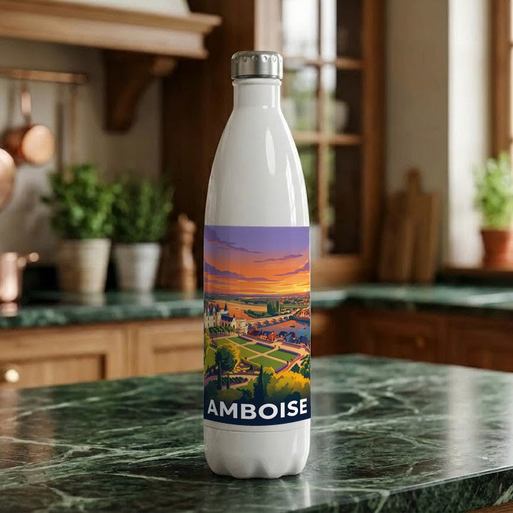 Gourde souvenir de la ville d'Amboise avec une illustration stylisée.