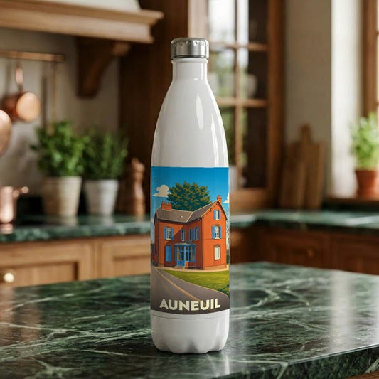 Gourde blanche souvenir de la ville d'Auneuil avec une illustration stylisée d'une maison en briques.