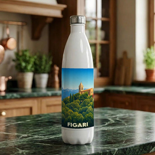 Gourde blanche souvenir de la ville de Figari arborant une illustration stylisée d'un paysage corse.