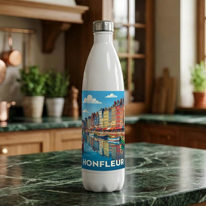 Gourde souvenir de la ville de Honfleur avec une illustration stylisée de son port.