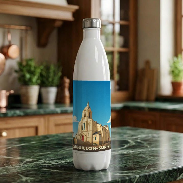 Gourde souvenir de L'Aiguillon-sur-Vie ornée d'une illustration stylisée de son église.