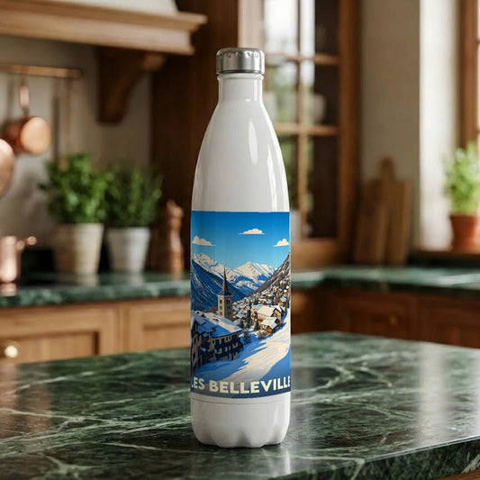 Gourde souvenir de la ville de Les Belleville avec une illustration de paysage de montagne enneigé.