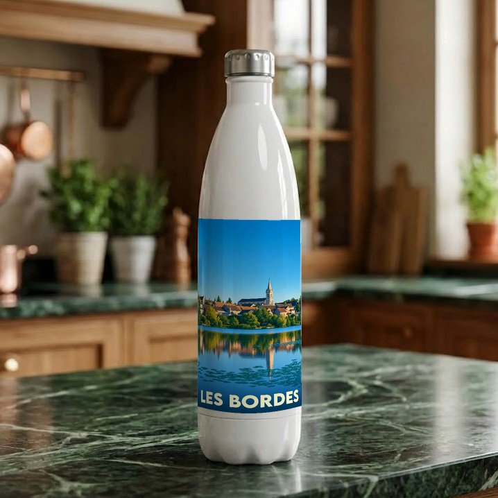 Gourde souvenir de la ville de Les Bordes illustrée d'un paysage urbain au bord de l'eau.