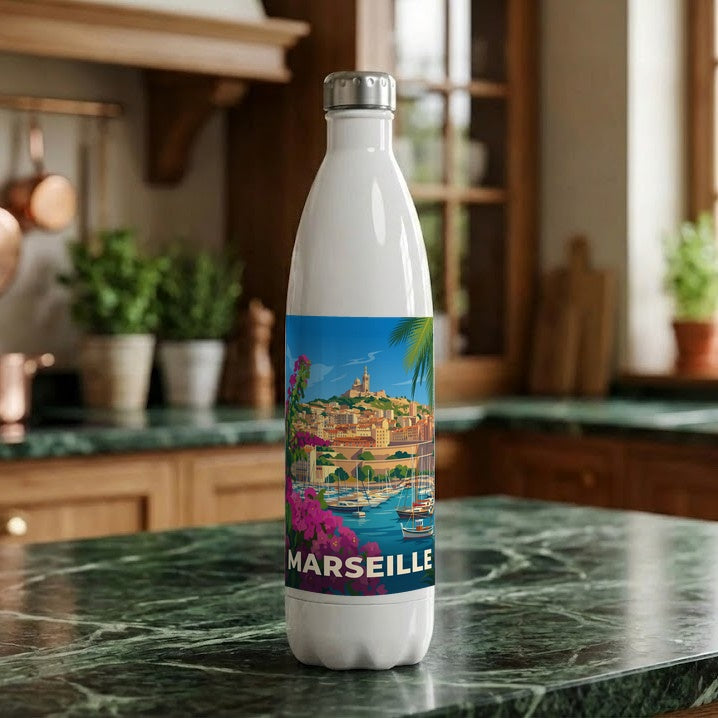 Gourde souvenir de la ville de Marseille avec une illustration stylisée.