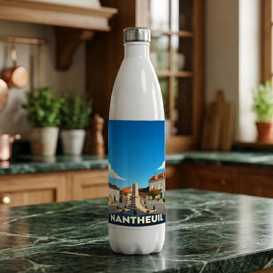 Gourde souvenir de la ville de Nantheuil avec une illustration stylisée.