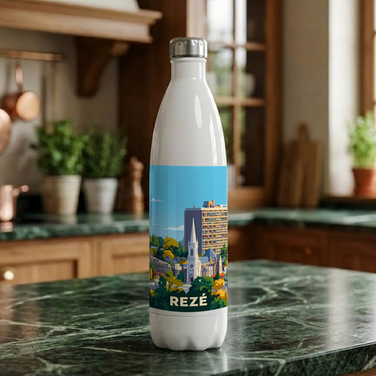 Gourde souvenir de la ville de Rezé avec une illustration stylisée de son architecture.